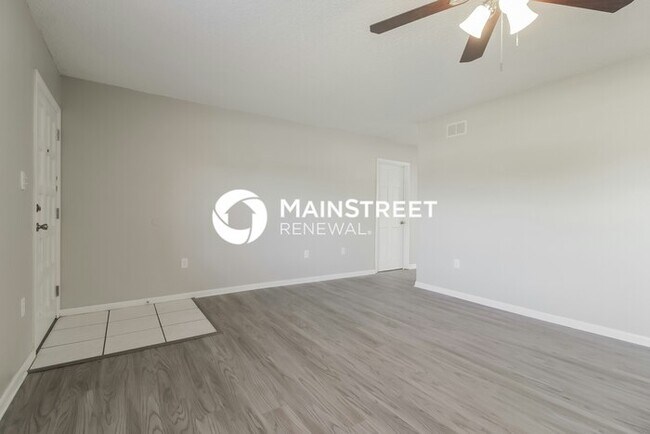 Foto del edificio - 2 Bedroom Pet-Friendly Home in Palm Bay, F...