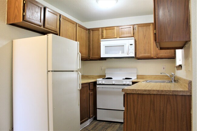 Building Photo - 980 S Dawson Way