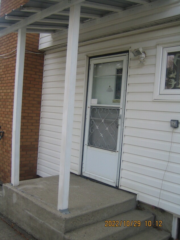 Photo principale - 8915 180 St NW