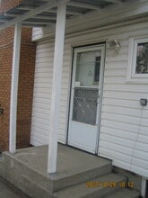 Building Photo - 8915 180 St NW