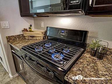 Foto del edificio - Charming 3 Bed 2 Bath in Desirable Peoria Neighborhood