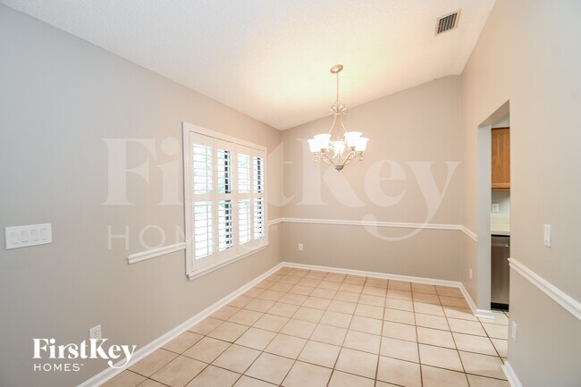 Building Photo - 1332 Lamboll Ave