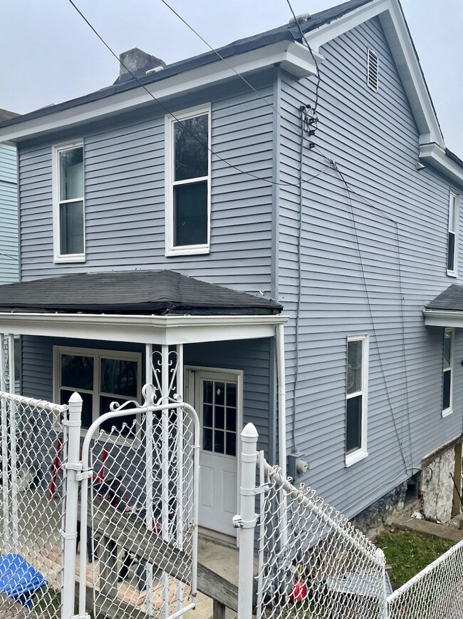 311 Cherry St, West Homestead, PA 15120 House Rental in West