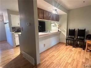 Foto del edificio - 4773 Sabre Ln