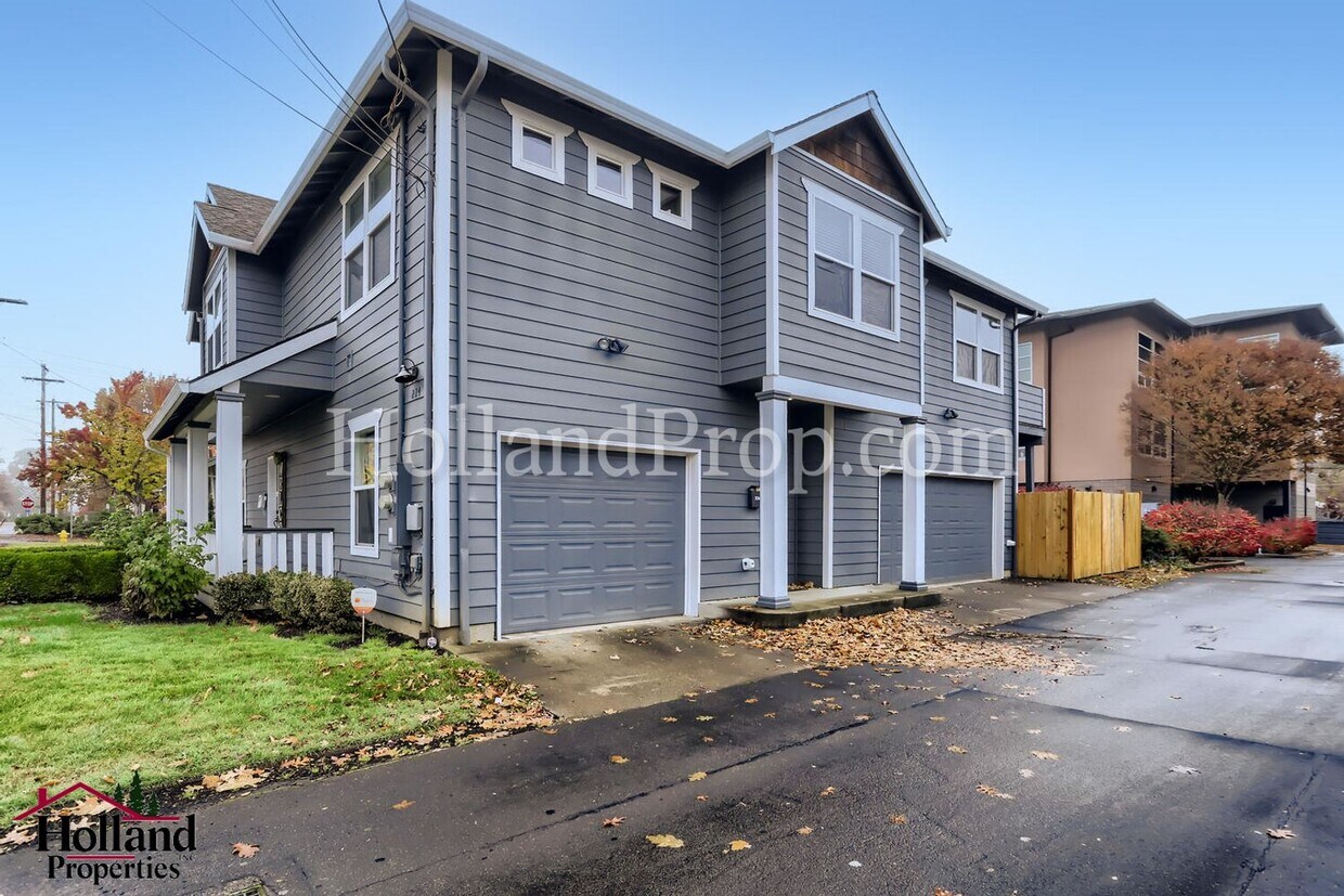 Lovely 2Bedroom Duplex Unit in Hillsboro House Rental in