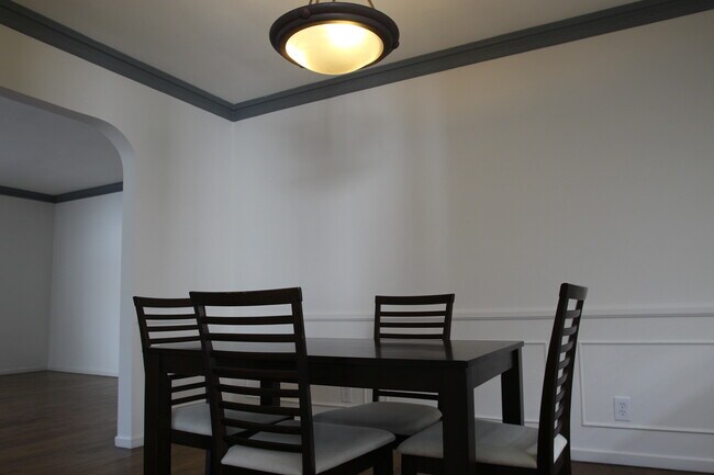 Building Photo - 8737 Gregory Way