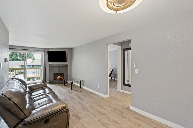 Foto del edificio - 9494 Redmond - Woodinville Rd NE