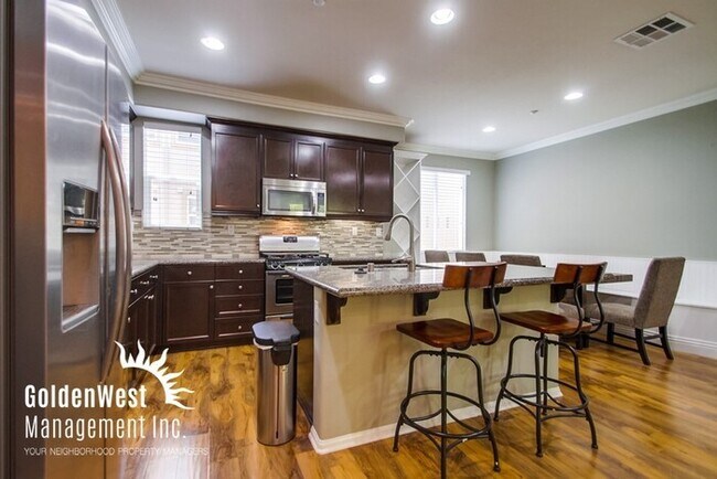 Foto del edificio - Gorgeous 3Bdm 2.5Ba Home in the Heart of S...