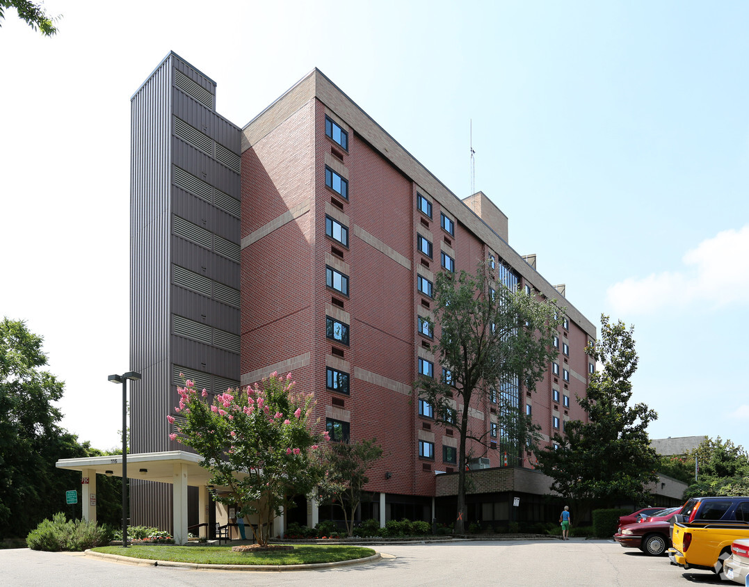 Foto principal - Carriage House Apartments