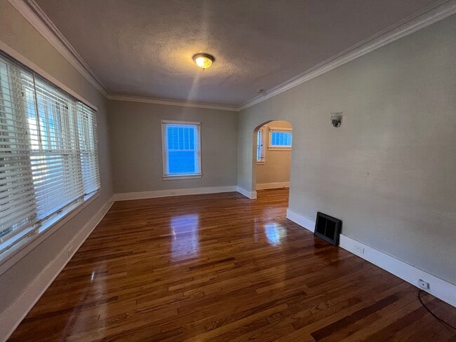 Building Photo - Beautiful Four Bedroom Home with Central Air!