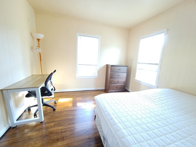 Building Photo - 163 W End Ave