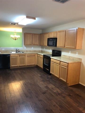 Foto del edificio - 13201 Cleburne Dr