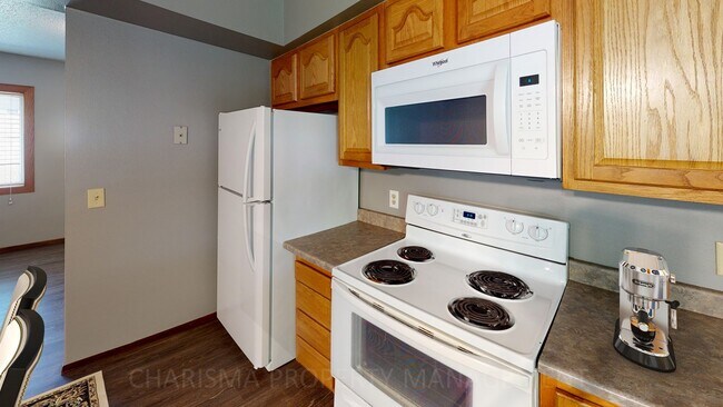 Building Photo - 1514 Cedar St