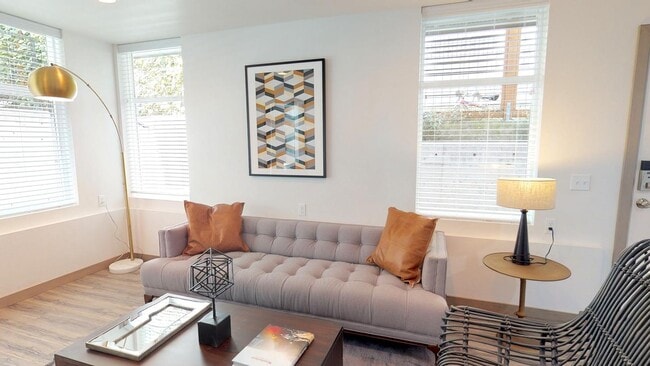 Photo - 3308 Claremont Ave S Townhome