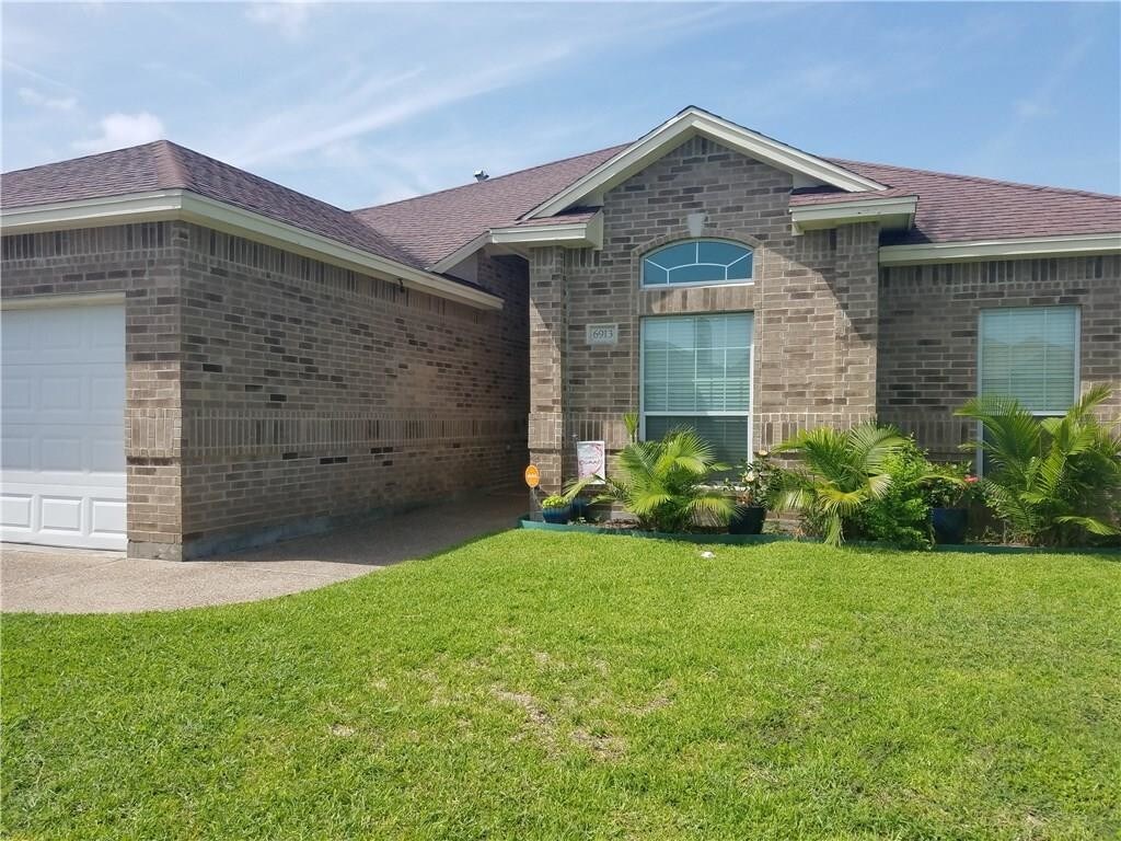 6913 Windy Creek Dr, Corpus Christi, TX 78414 House Rental in Corpus
