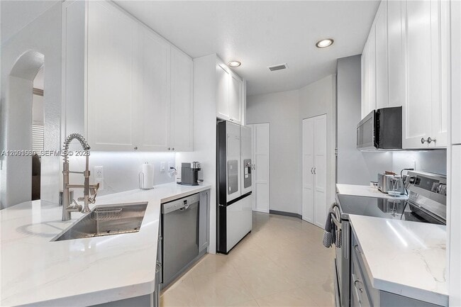 Foto del edificio - 1975 SE 14th St