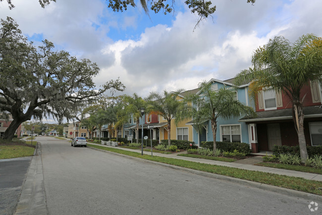 Building Photo - Oaks at Riverview - CLOSED WAITLIST