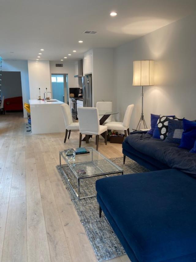 Foto del edificio - 1222 Poinsettia Dr