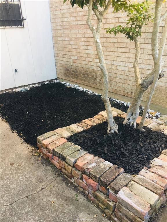 Foto del edificio - 3808 Plainsman Ln
