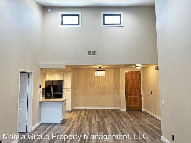 Foto del edificio - 2 br, 2 bath House - 8515 Falmouth Ave #417