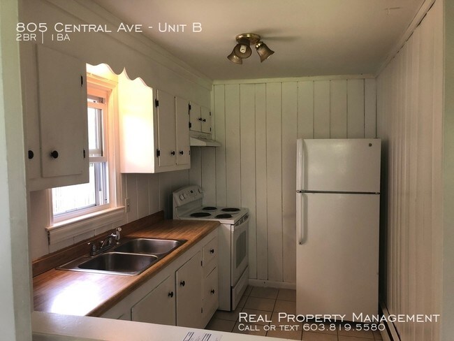 Building Photo - 805 Central Ave