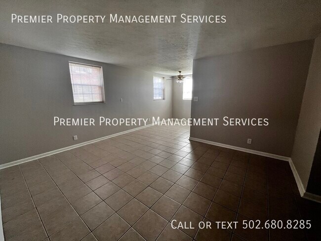 Foto del edificio - 4401 Landside Dr
