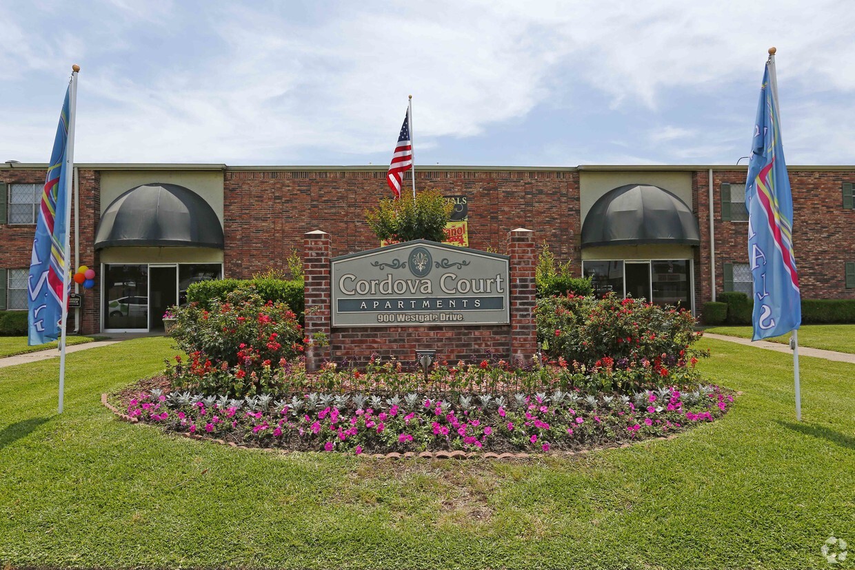 Primary Photo - Cordova Court Apartments