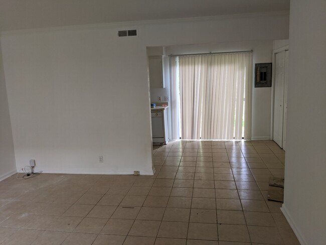 Foto del edificio - 1322 Quail Valley Rd