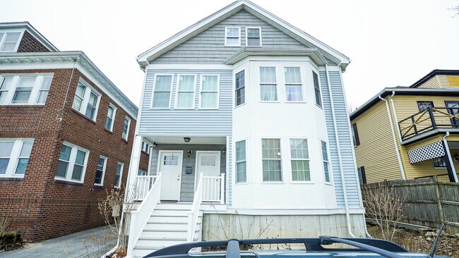 Building Photo - 60 Westmore Rd