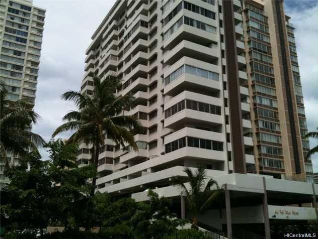 Foto principal - 2421 Ala Wai Blvd