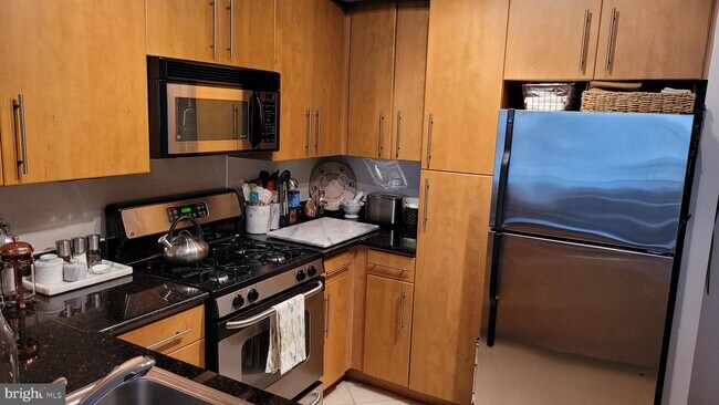 Foto del edificio - 1021 N Garfield St