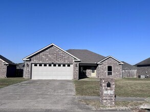 Building Photo - 1204 Puritan Dr