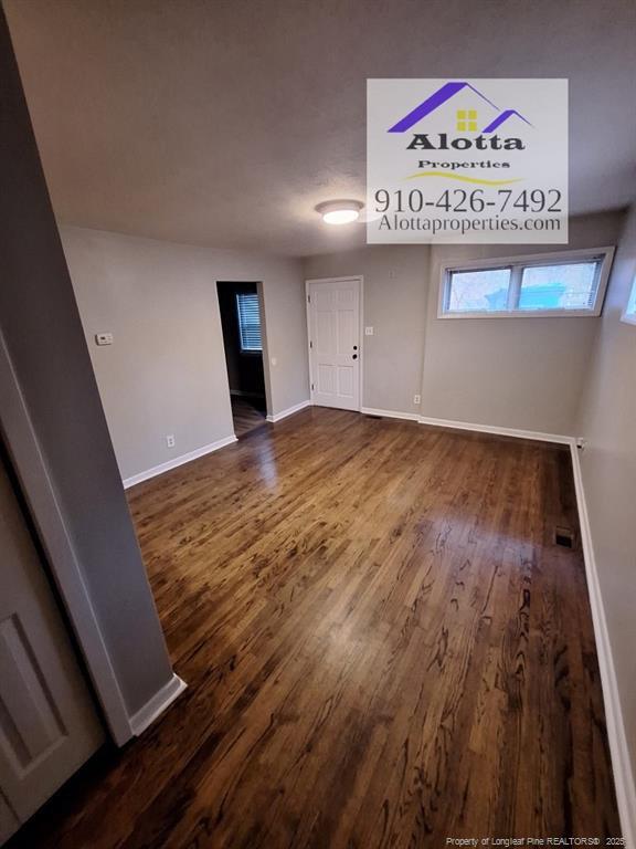 Foto del edificio - 836 Ridge Rd