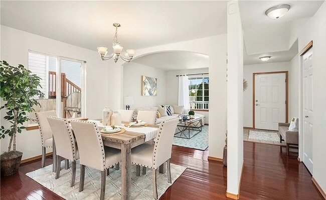 Foto del edificio - Beautiful 4 bed 2.5 ba Kingsridge home!!