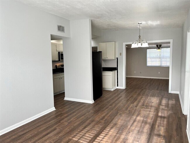 Foto del edificio - 4903 S 83rd St