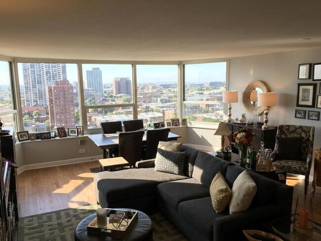 Foto del edificio - 720 W Gordon Terrace