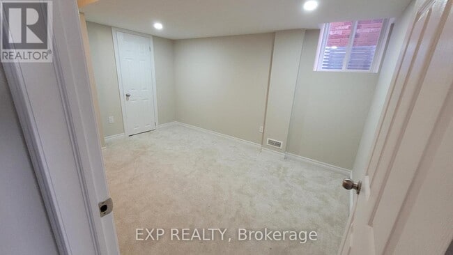 Building Photo - 1116 Savoline Blvd