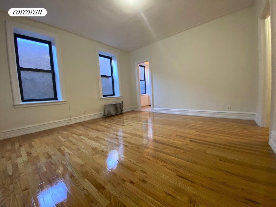 89 Fairview Ave Unit 8, New York, NY 10040 Room for Rent in New York
