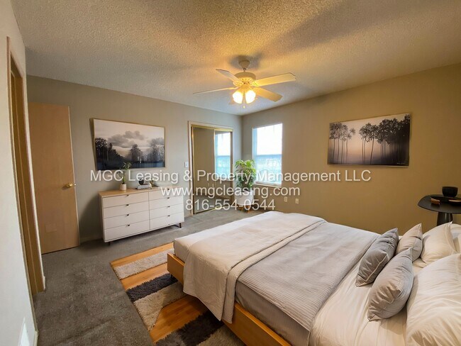 Building Photo - 1014 Garden Dr