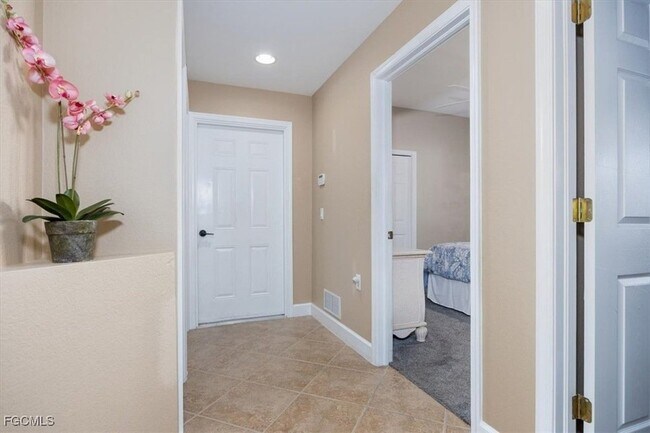 Building Photo - 13091 Pebblebrook Ridge Ct