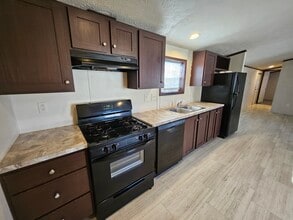 Building Photo - 279 York Harbor