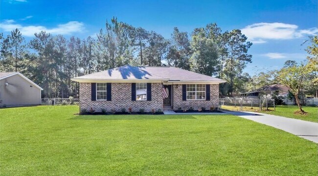 Building Photo - 221 Greene Drive