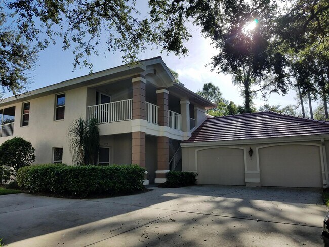 Building Photo - 14028 Willow Glen Ct