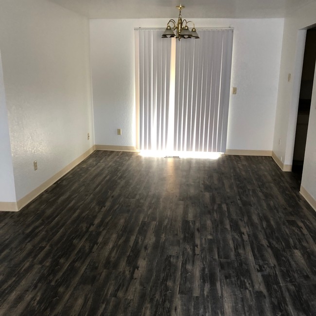 Foto del edificio - 3041 N Linda Vista Ln