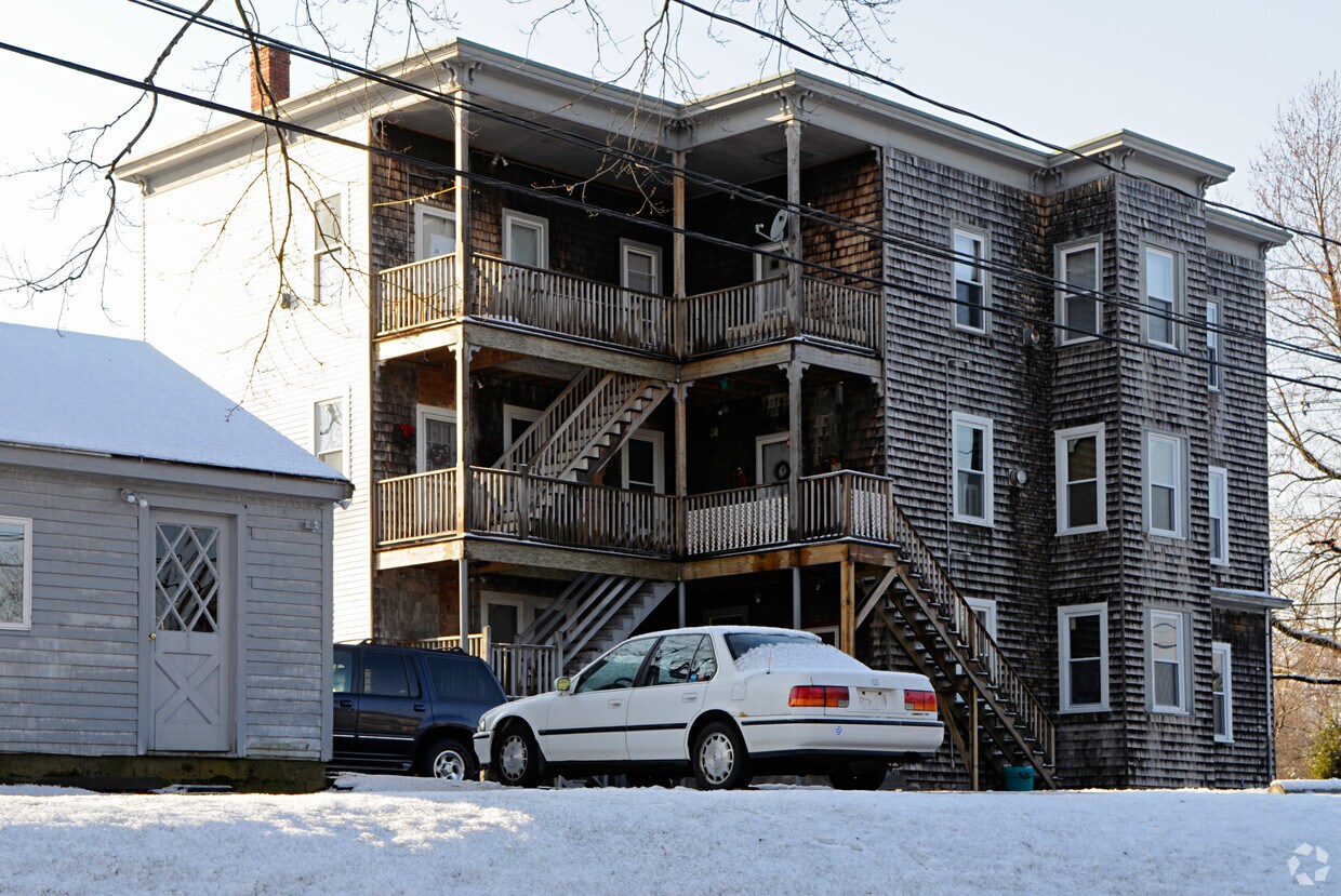 28 Mount Pleasant Ave, Ipswich, MA 01938 28 Mount Pleasant Ave