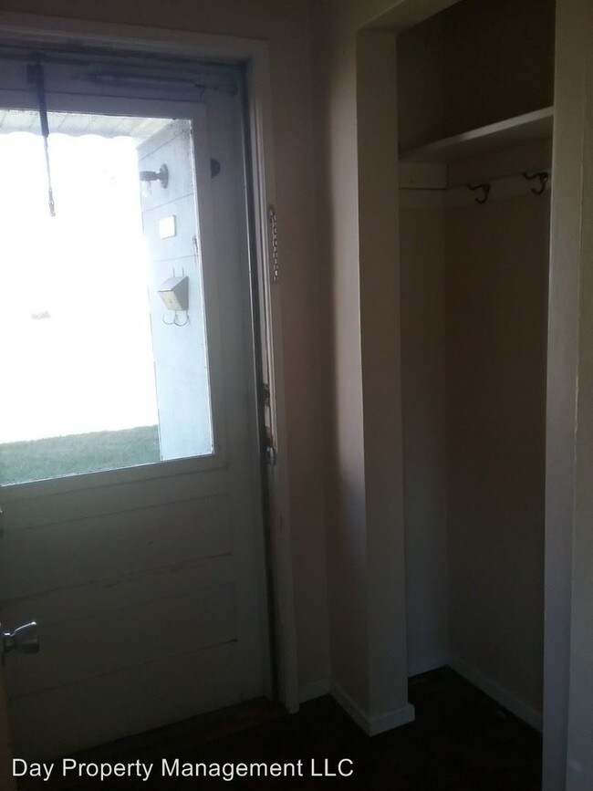 Foto del edificio - 412 N Lake St
