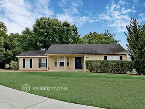 Building Photo - 17530 Virginia Cir