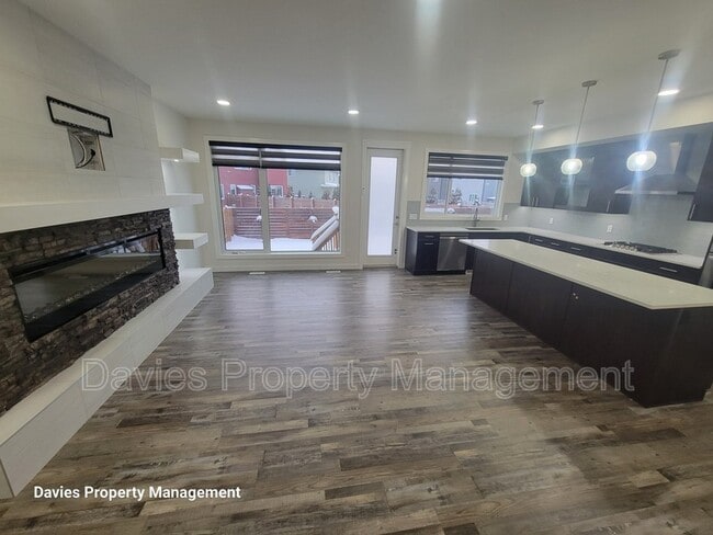 Building Photo - 3213 Kulay Way SW