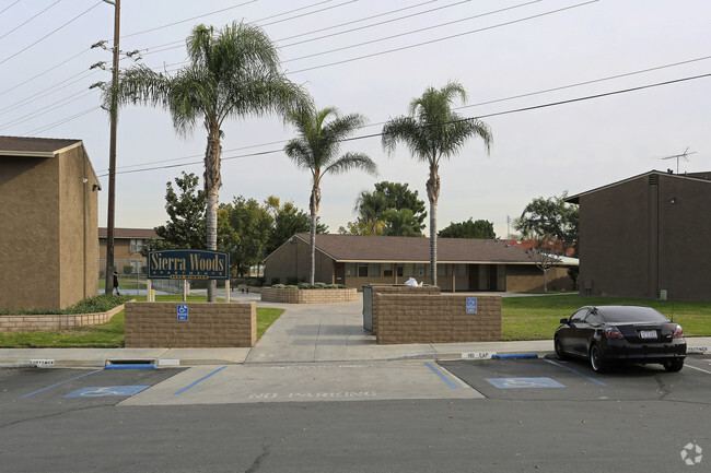 Foto del edificio - Sierra Woods Apartments