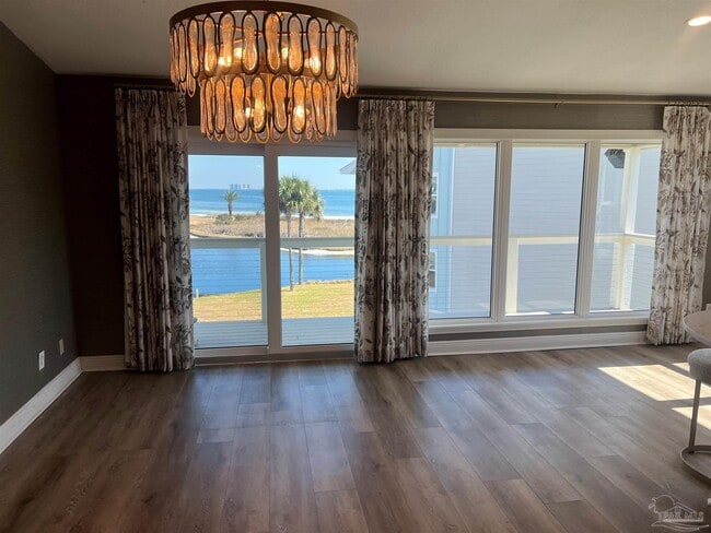 Building Photo - 200 Pensacola Beach Rd